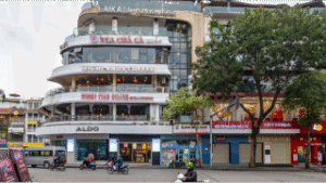 Giai đoạn đầu của cải tạo quảng trường